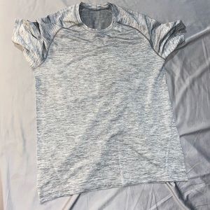 Lululemon metal vent shirt